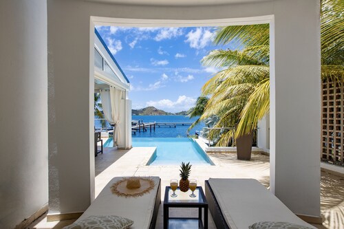Waterfront Villa-Amazing View-Pool-Sea-Location#1