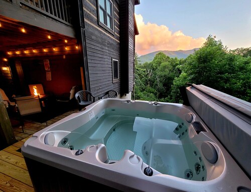Mountain Views, Hot Tub, 2 Master Suites & Game Room In Banner Elk