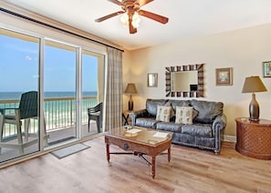 Appartamento, 1 camera da letto | Soggiorno | TV a schermo piatto 50 pollici con canali via cavo, TV