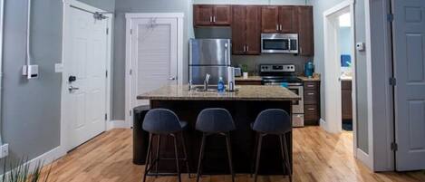 Fridge, microwave, oven, stovetop