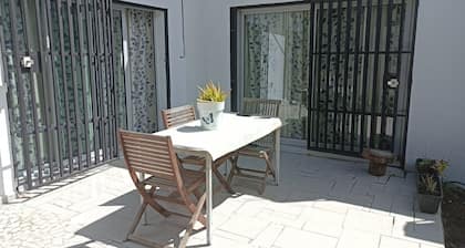 Cozy n'est in small land at the foot of Lake Dziani