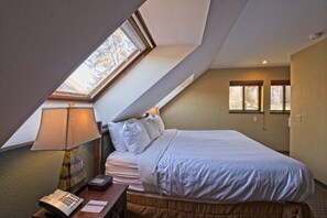 2 Schlafzimmer, BĂŒgeleisen/BĂŒgelbrett, WLAN, BettwĂ€sche