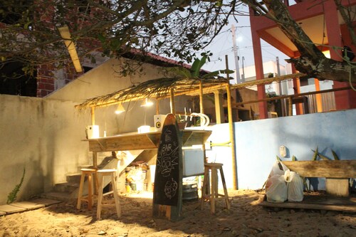 Incredible Surf House with Private Skate Rink!