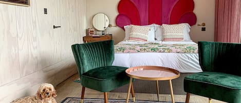 2 bedrooms, in-room safe, desk, laptop workspace