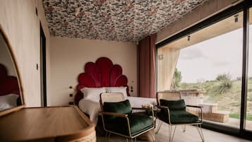 In-room safe, desk, laptop workspace, iron/ironing board