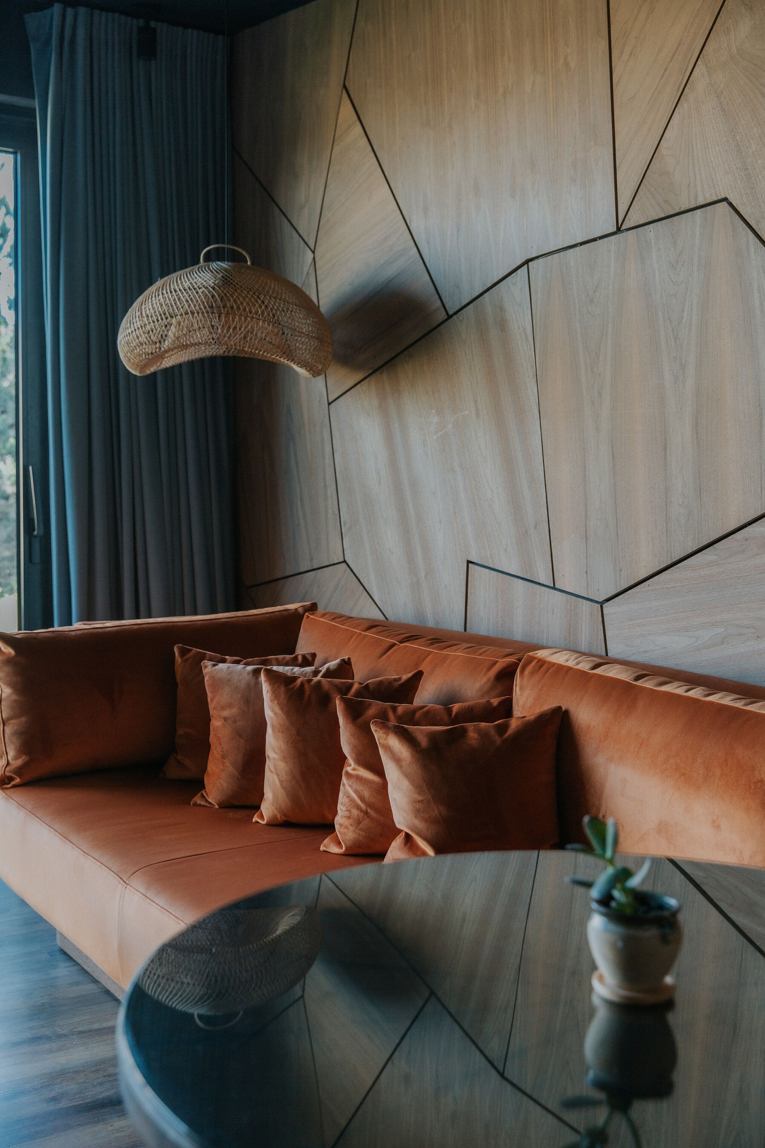 Ultimate | Living area | 50-inch flat-screen TV with digital channels, TV, Netflix