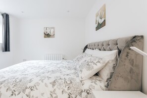 2 Schlafzimmer, Bügeleisen/Bügelbrett, kostenloses WLAN, Bettwäsche