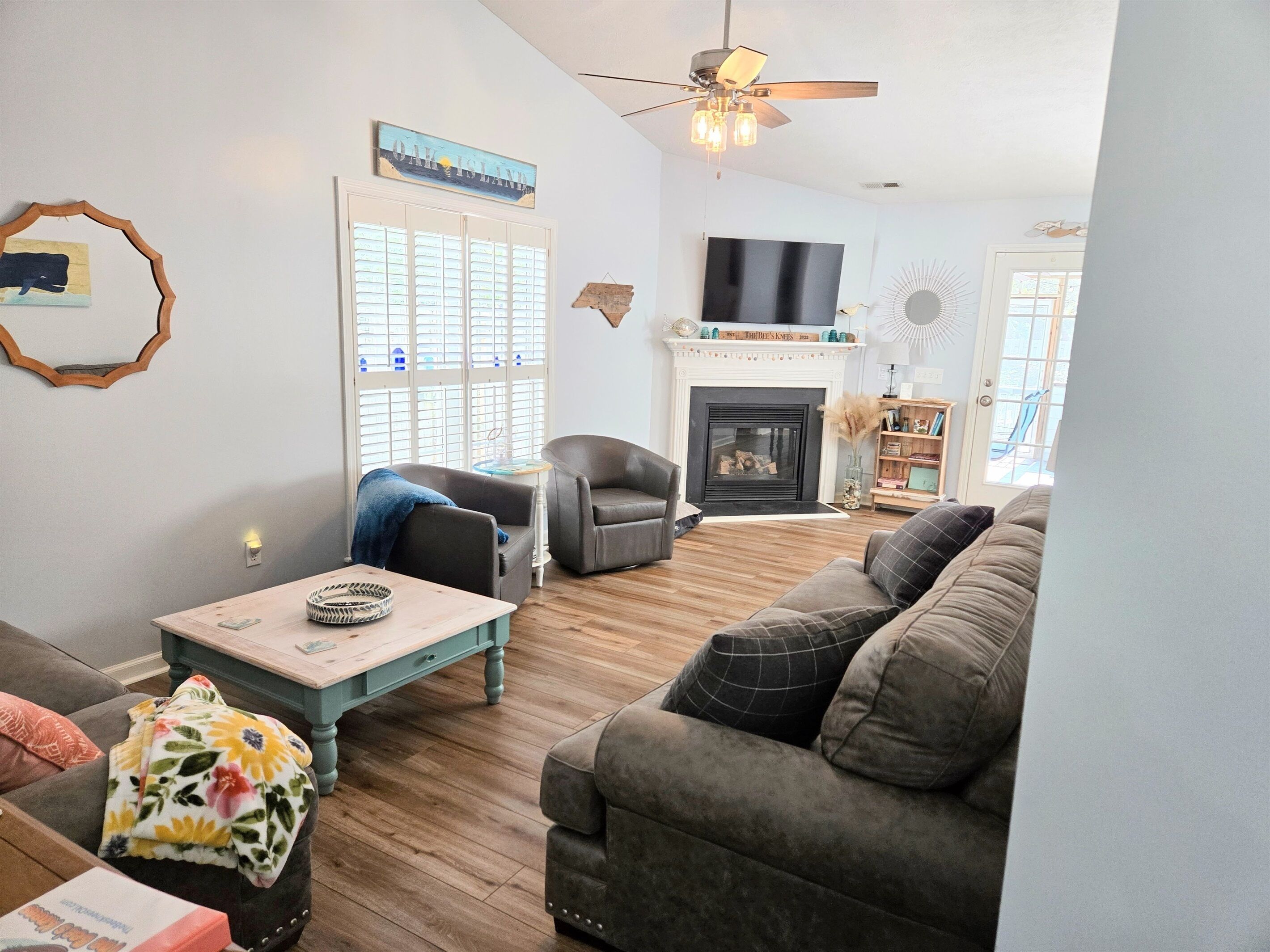 Smart-TV, peis, Hulu og bøker