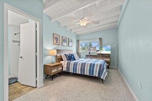 2 عدّة غرف نوم ومكواة/لوح كي وسرير سفر وواي فاي مجانًا