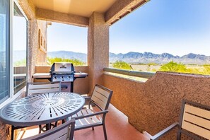 Outdoor dining - Club Wyndham Rancho Vistoso Resort - 3 Bedroom (Oro Valley)
