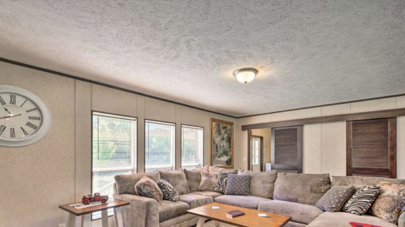 Smart TV, DVD player, books, video library