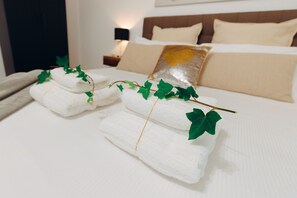 저자극성 침구, 오리/거위털 이불, 미니바, 책상