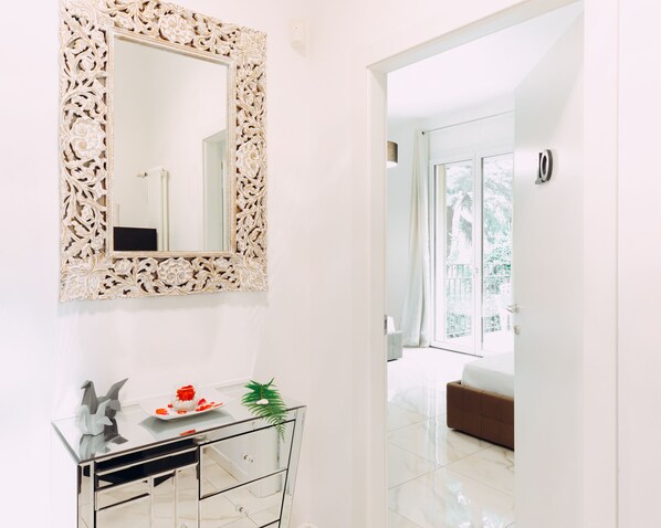 Family Suite | Hypo-allergenic bedding, down comforters, minibar, desk - Grand Central Room (Bologna)