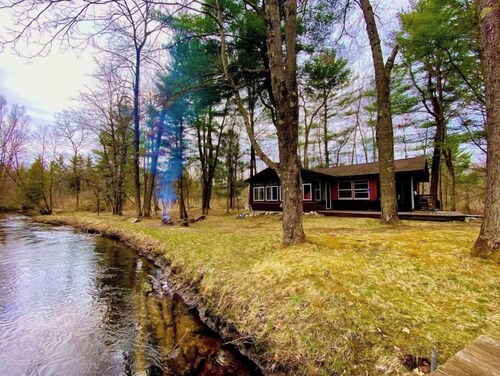 Riverview Cabin
