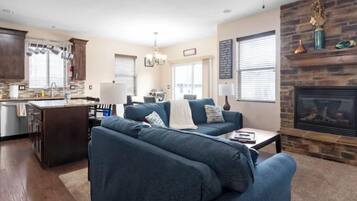 Smart TV, chimenea, reproductor de DVD y impresora