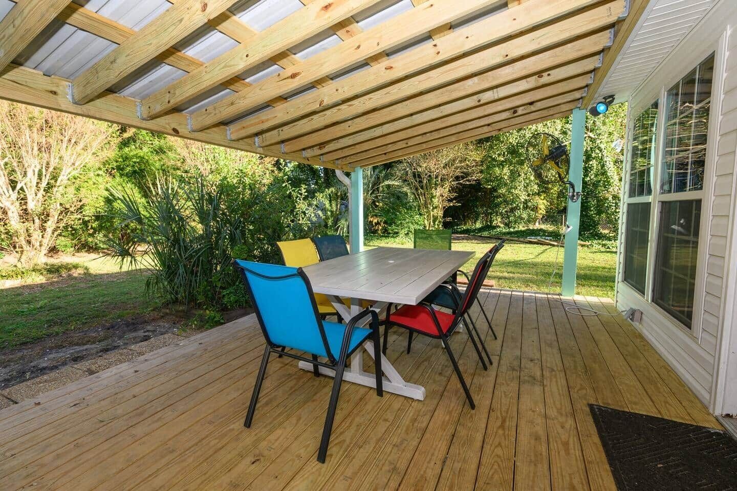 Outdoor dining