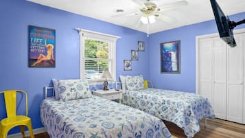 5 bedrooms, iron/ironing board, free WiFi, bed sheets