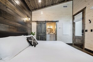 3 habitaciones, camas con efecto memoria, escritorio y wifi gratis 