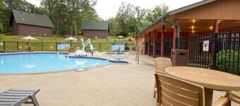 Wisconsin Dells | Pool & Waterpark Access | 2BR Villa