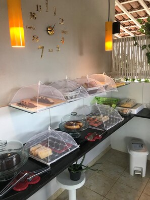 Petit déjeuner buffet compris tous les jours