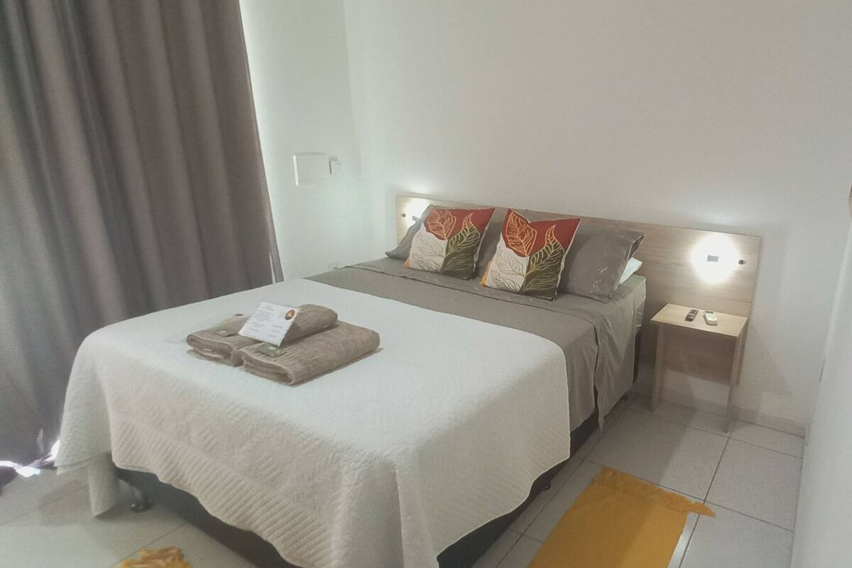 Minibar, Wi-Fi gratis, dan seprai linen