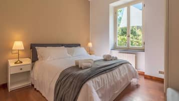 2 chambres, fer et planche Ă repasser, Wi-Fi, draps fournis