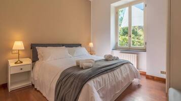 2 chambres, fer et planche Ă repasser, Wi-Fi, draps fournis