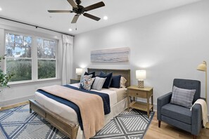 3 slaapkamers, een strijkplank/strijkijzer, reisbedje, gratis wifi