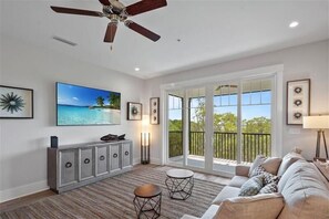 Smart TV - The Moorings #36<br>Luxe Riverfront Condo! (Jekyll Island)