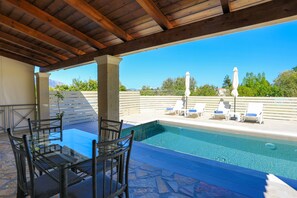 Pool - Villa Telio: Sunny pool, A/C, WiFi, BBQ (Sgompou)