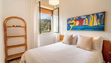 3 chambres, fer et planche à repasser, lit parapluie, Wi-Fi gratuit