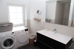 Imagen sin descripción, 5 de 28, botón