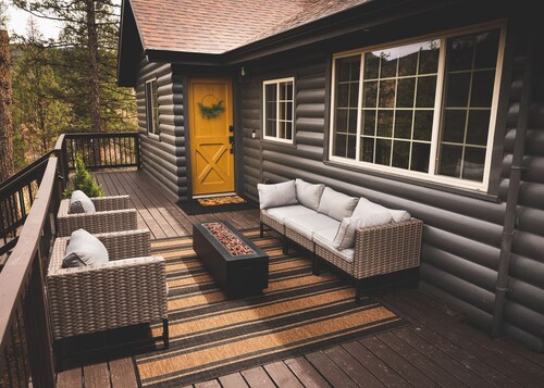 Private Mountain View Cabin: Hot Tub, Loft, Fire Pit, by Forest & Peak Retreats