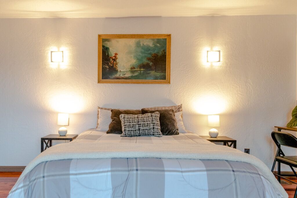 1 bedroom, desk, free WiFi, bed sheets