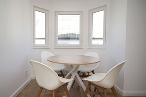 Dining - Die Ferienwohnung Dünenrose im Haus Südperd - Haus Südperd (Mönchgut)