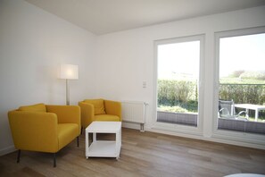 TV, stereo - Die Ferienwohnung Dünenrose im Haus Südperd - Haus Südperd (Mönchgut)