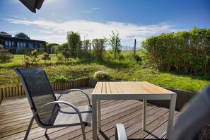 Unclassified image, 2 of 24, button