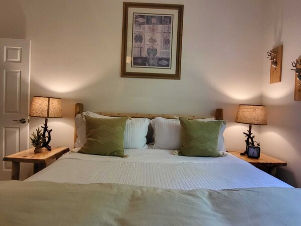 4 chambres, bureau, fer et planche à repasser, accès au Wi-Fi (inclus)