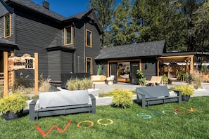 Exterior - The Herwood Inn (Woodstock)