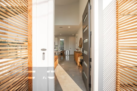 Interior. Contemporary Central Austin House w/ Tesla Charger and Outdoor Grill