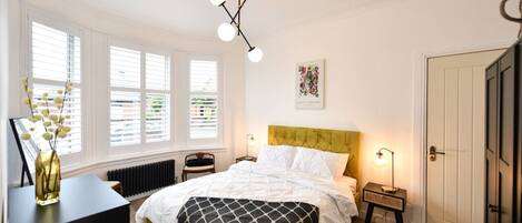 2 chambres, fer et planche à repasser, Wi-Fi gratuit, draps fournis