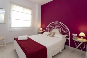 2 slaapkamers, een strijkplank/strijkijzer