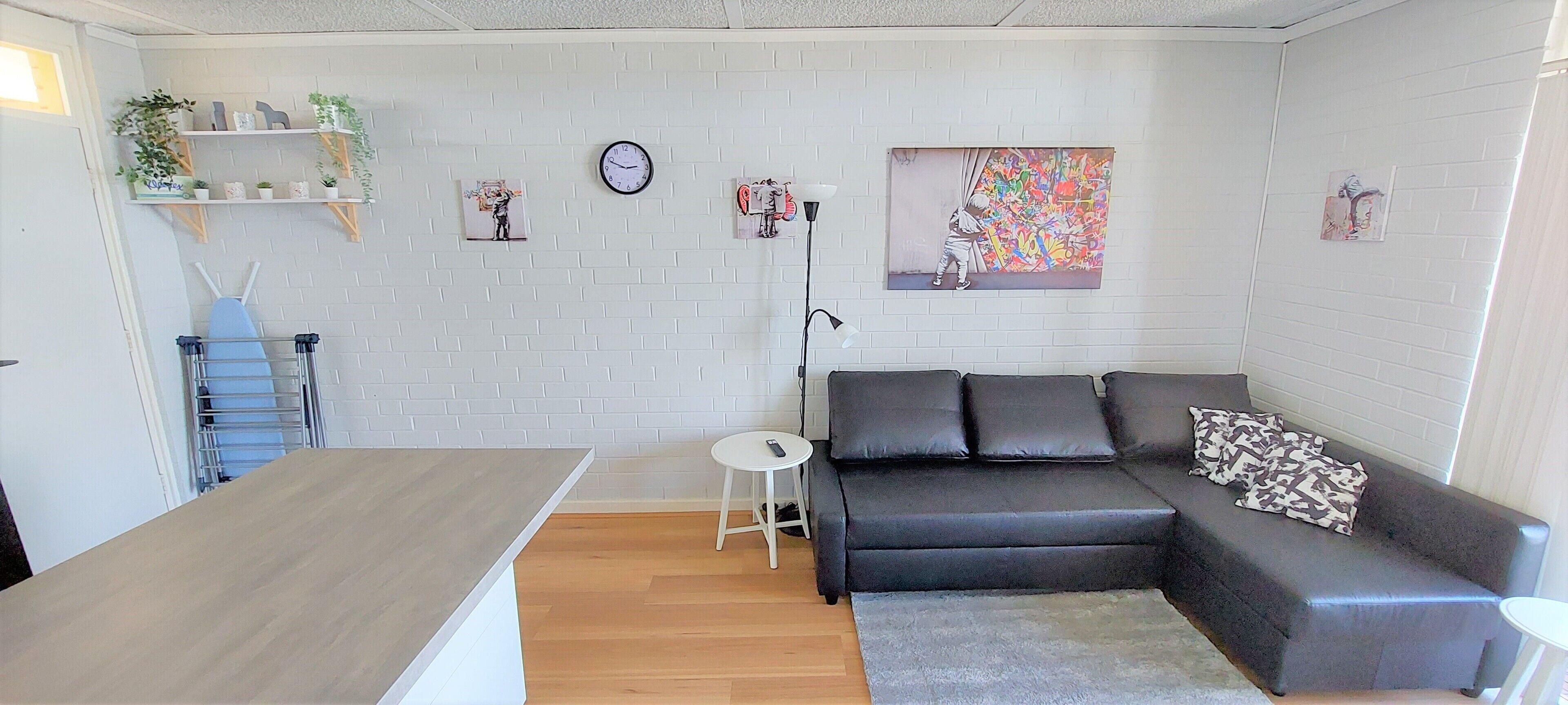 Sky High on Arundel Apartment - 4 minutes walk from the Fremantle Markets — image 6