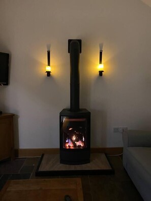 TV, fireplace - The Knox - Beautiful Two Bed Cottage Near Orford (Woodbridge)