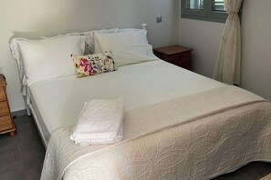 1 makuuhuone, silitysrauta/-lauta, Wi-Fi, vuodevaatteet