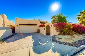 Property grounds - Chic La Quinta Cove Retreat | Pool and Spa , Near Old Town 3BR #221616 (La Quinta)