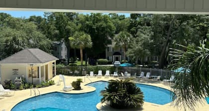 C2 Pet-friendly, 1 BR, 1 BA, sleeps 5