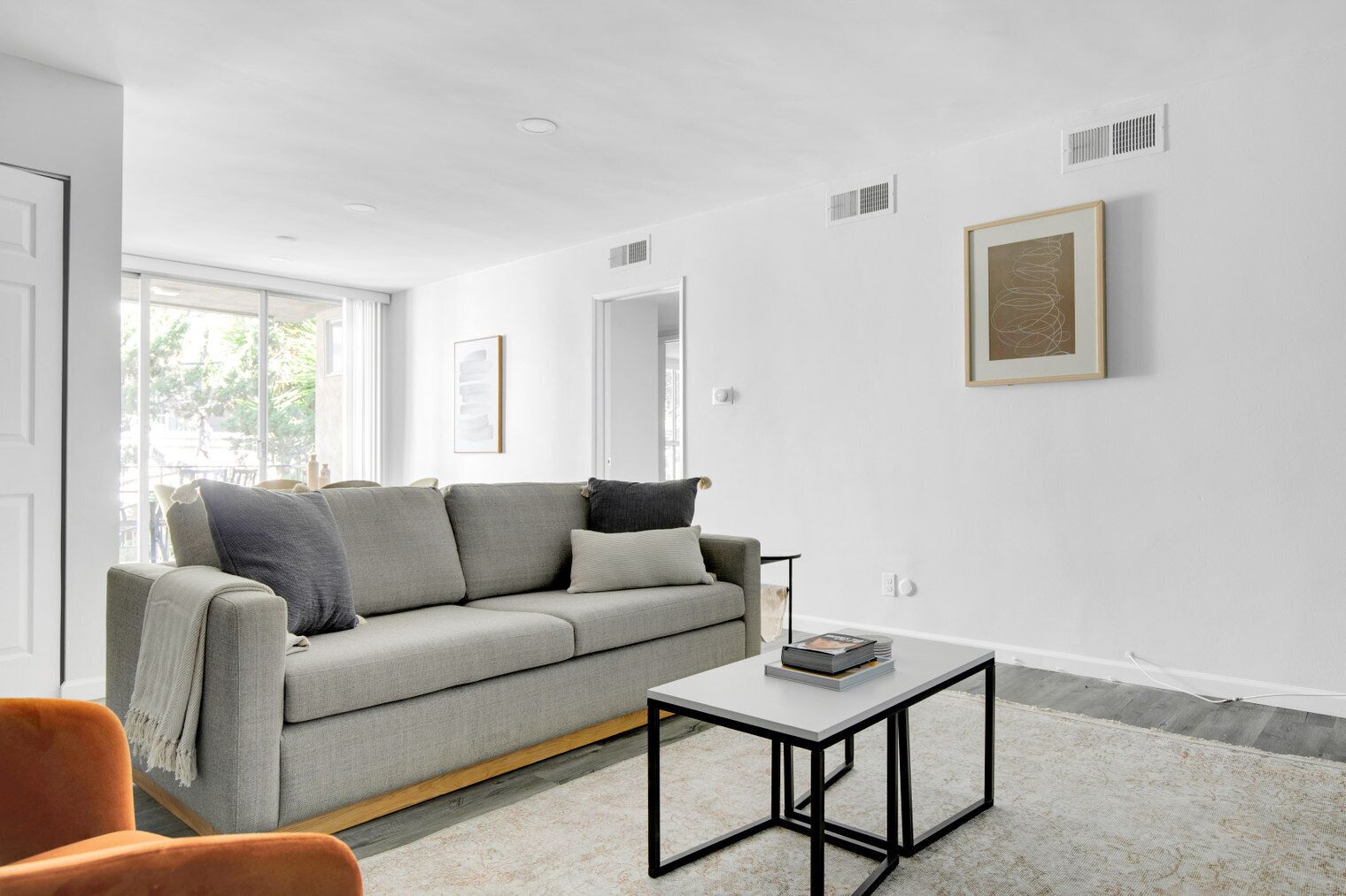 Sleek Beverly Hills 2BR w/ W/D, near The Grove, by Blueground