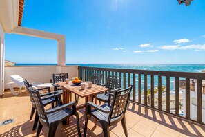 Outdoor dining - Puerta Del Mar Penthouse Beachfront, Mijas Costa, Spain (Mijas Costa)