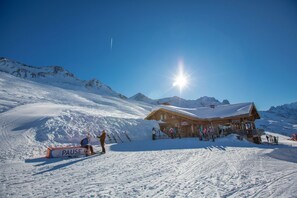 Snow and ski sports - Résidence Le Cristal - Grands Montets 7, Argentière (Chamonix), France (Argentière (Chamonix))